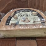 polutvrdi dimljeni sir sa maslinama 450g